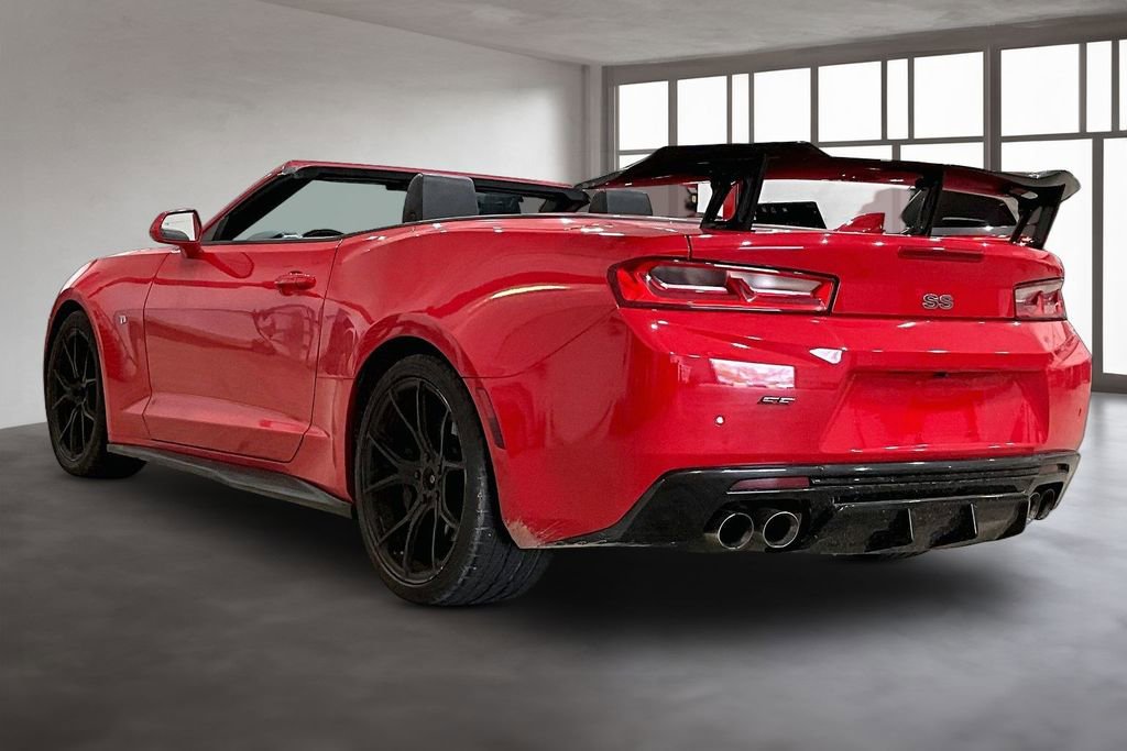 Used 2017 Chevrolet Camaro SS RWD image 13