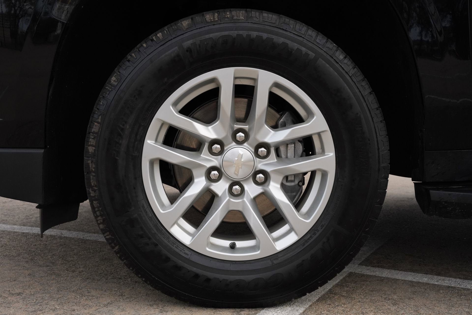 Used 2023 Chevrolet Suburban LT AWD/4WD image 28