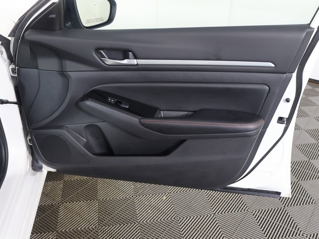 Used 2024 Nissan Altima 2.5 SR image 20