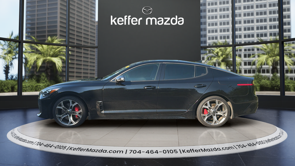 Used 2018 Kia Stinger GT2 AWD/4WD image 4
