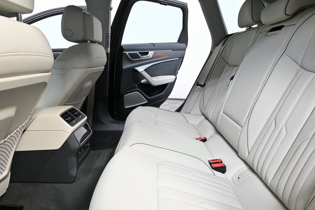 New 2025 Audi A6 3.0T allroad Prestige image 16