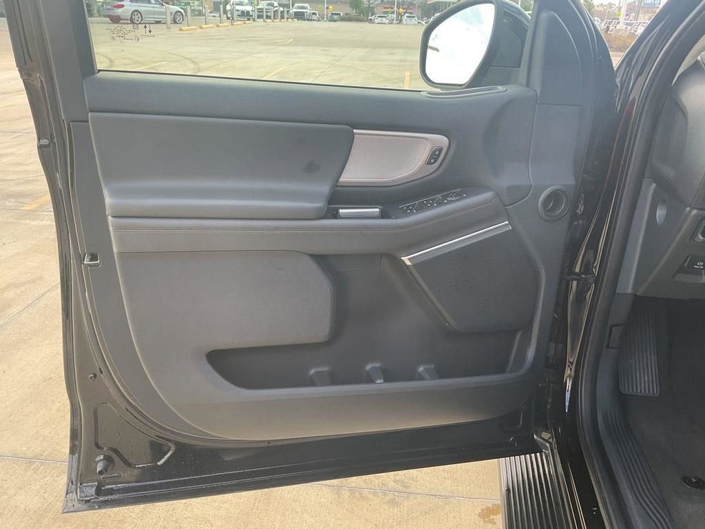 Used 2025 Ford Expedition Max Active image 18