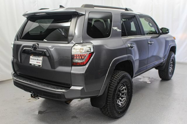 Used 2022 Toyota 4Runner TRD Off-Road Premium AWD/4WD image 11