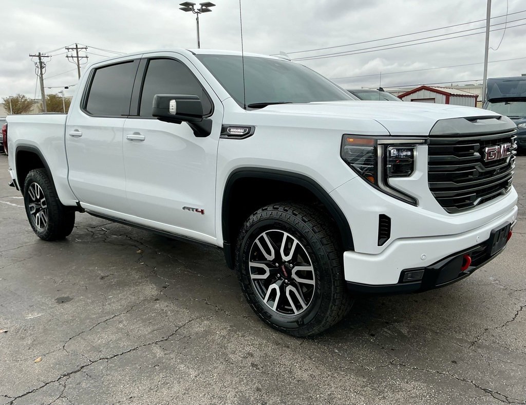 Used 2024 GMC Sierra 1500 AT4 w/ Technology Package image 6