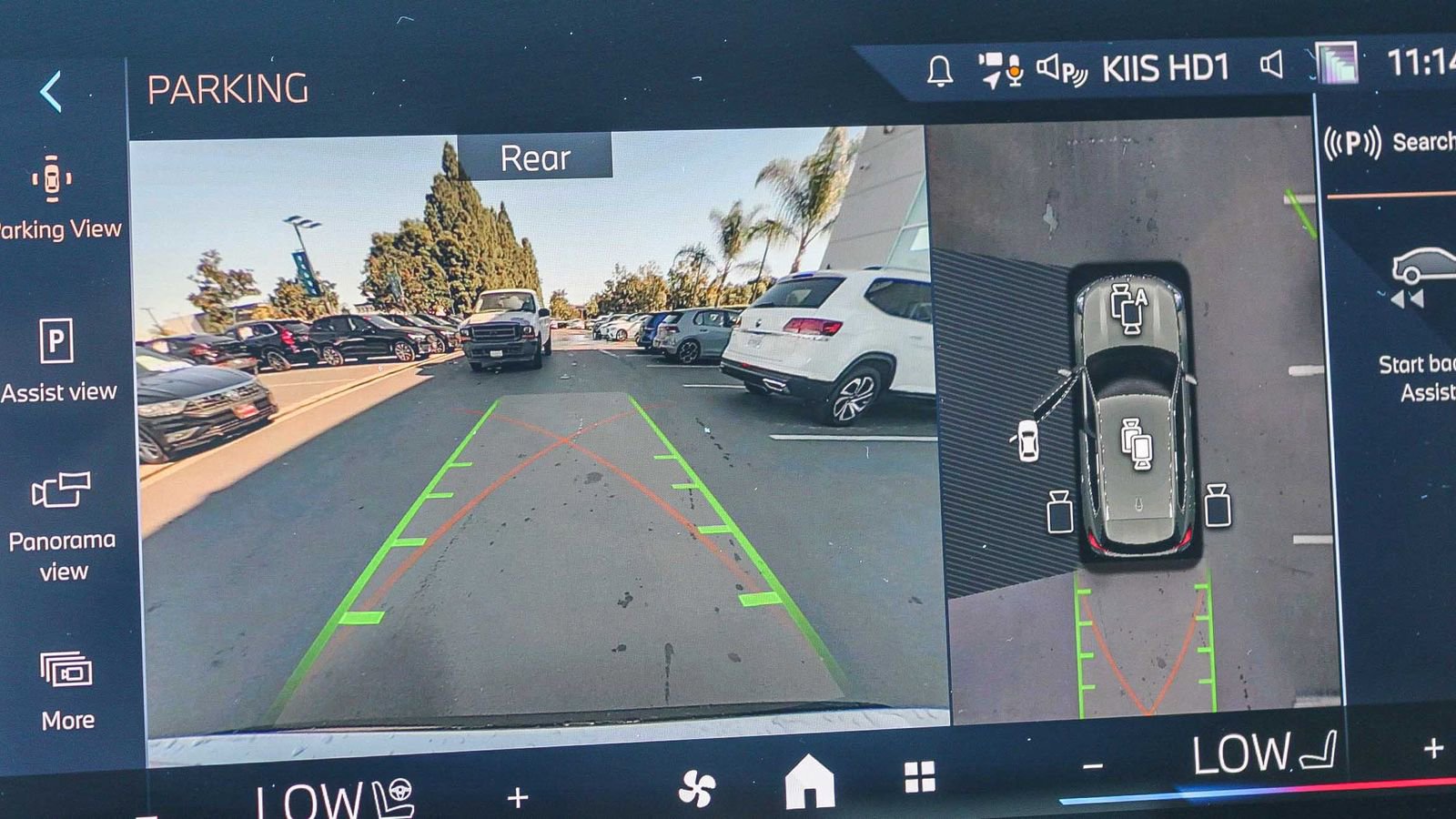 Used 2025 BMW X1 xDrive28i w/ Technology Package image 24