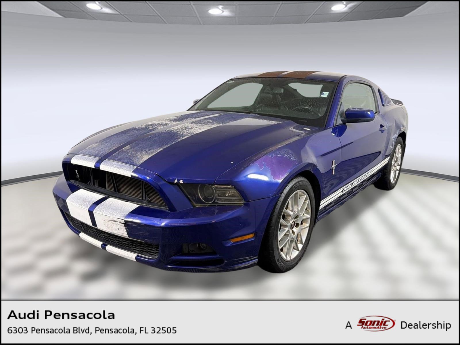 Used 2013 Ford Mustang Premium RWD image 1