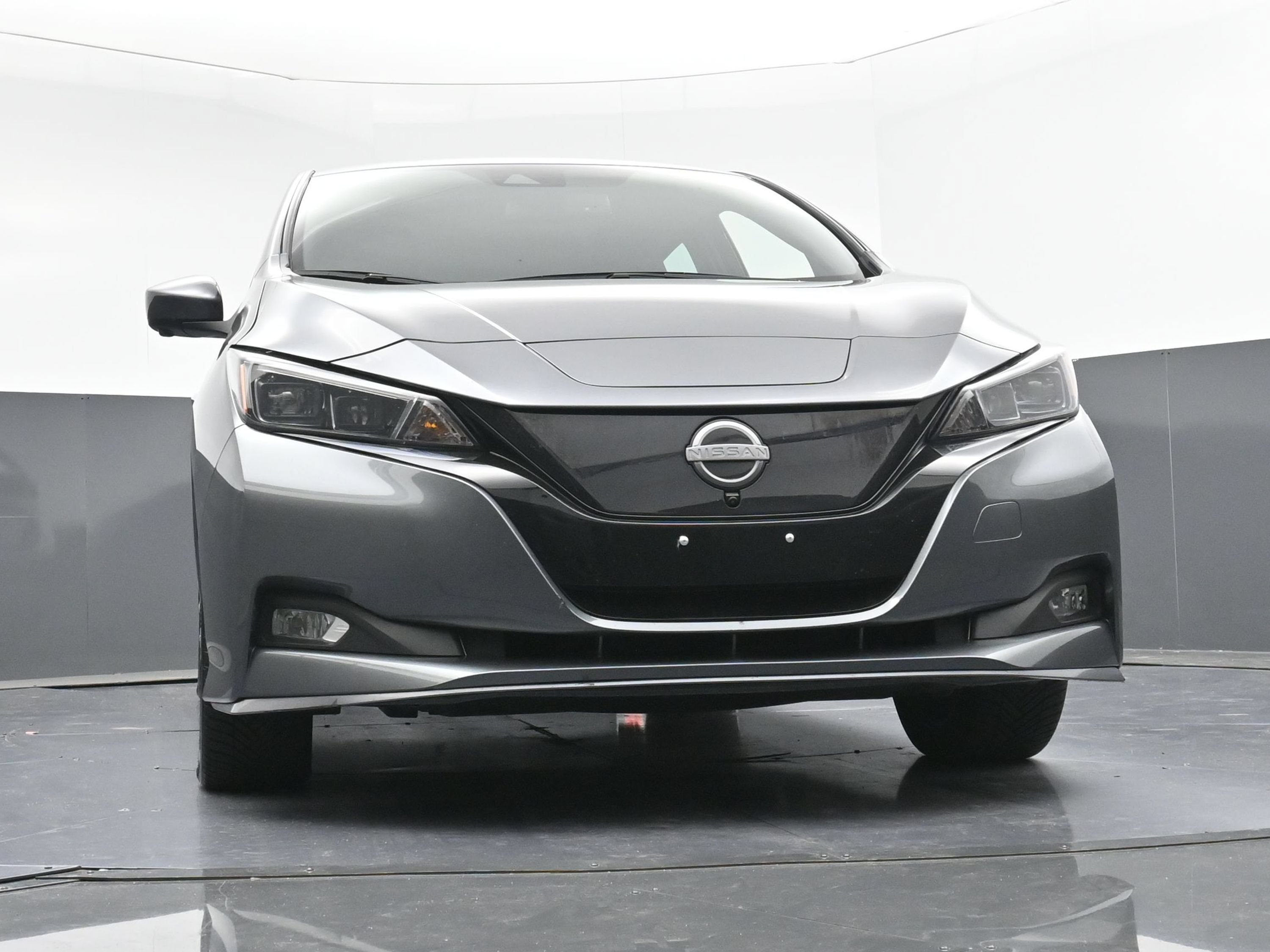 Used 2025 Nissan Leaf SV Plus FWD image 25