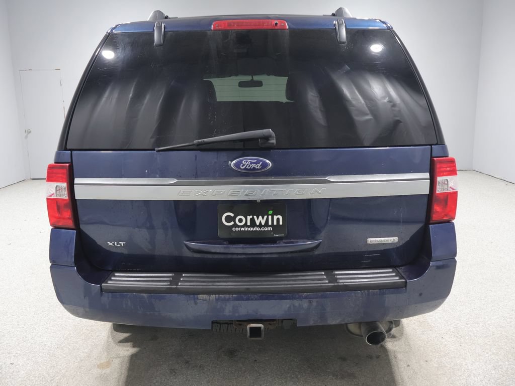 Used 2017 Ford Expedition XLT w/ Equipment Group 202A AWD/4WD image 3