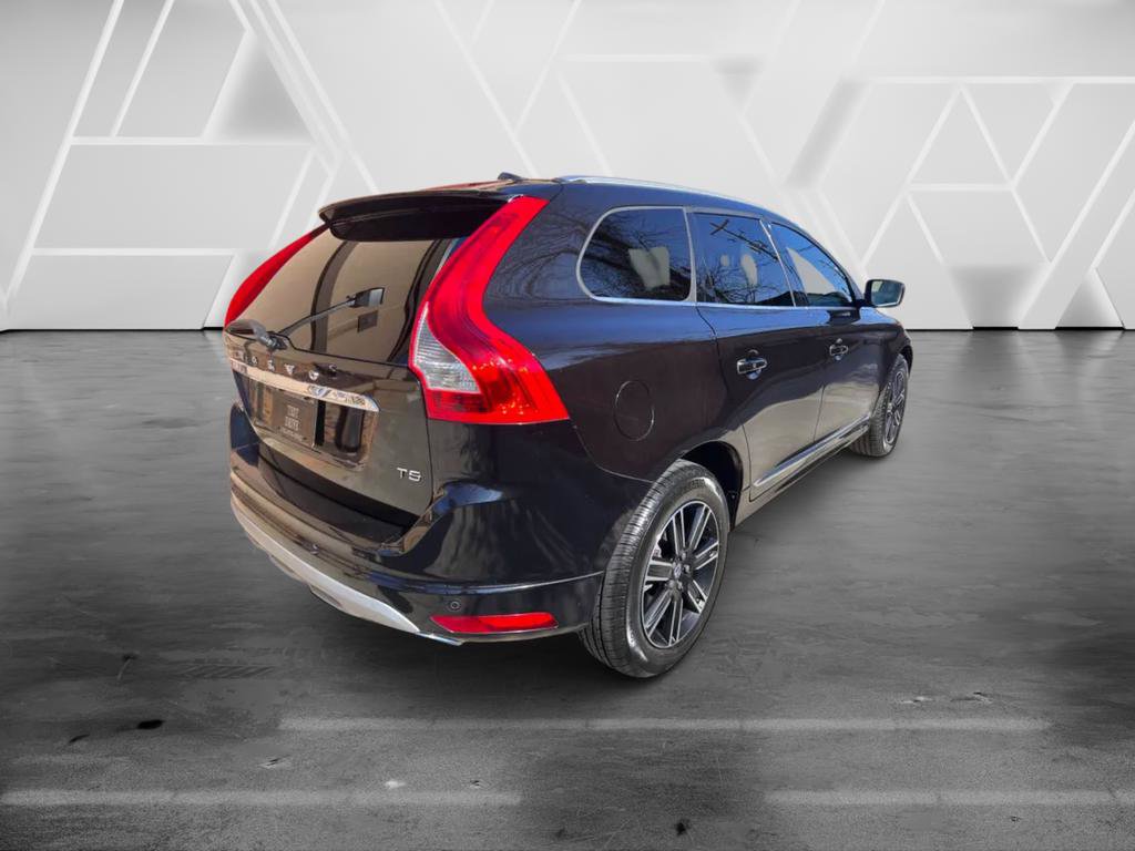 Used 2017 Volvo XC60 T5 Dynamic w/ Preferred Option Package image 7
