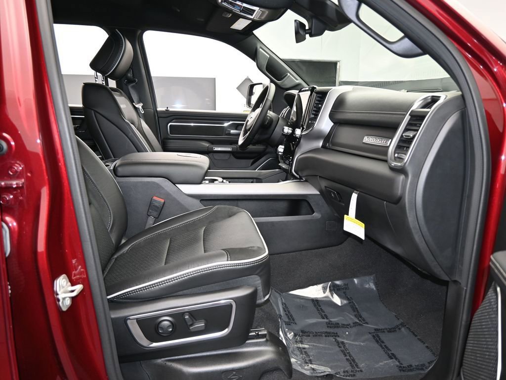 Used 2025 RAM 1500 Laramie image 45