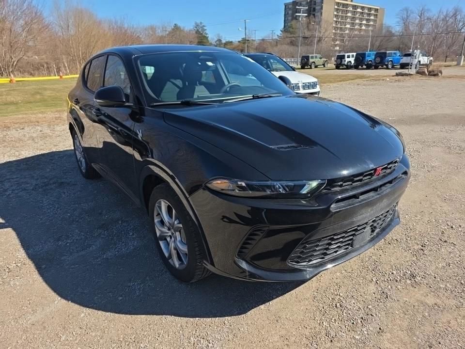 Used 2024 Dodge Hornet R/T Plus image 2