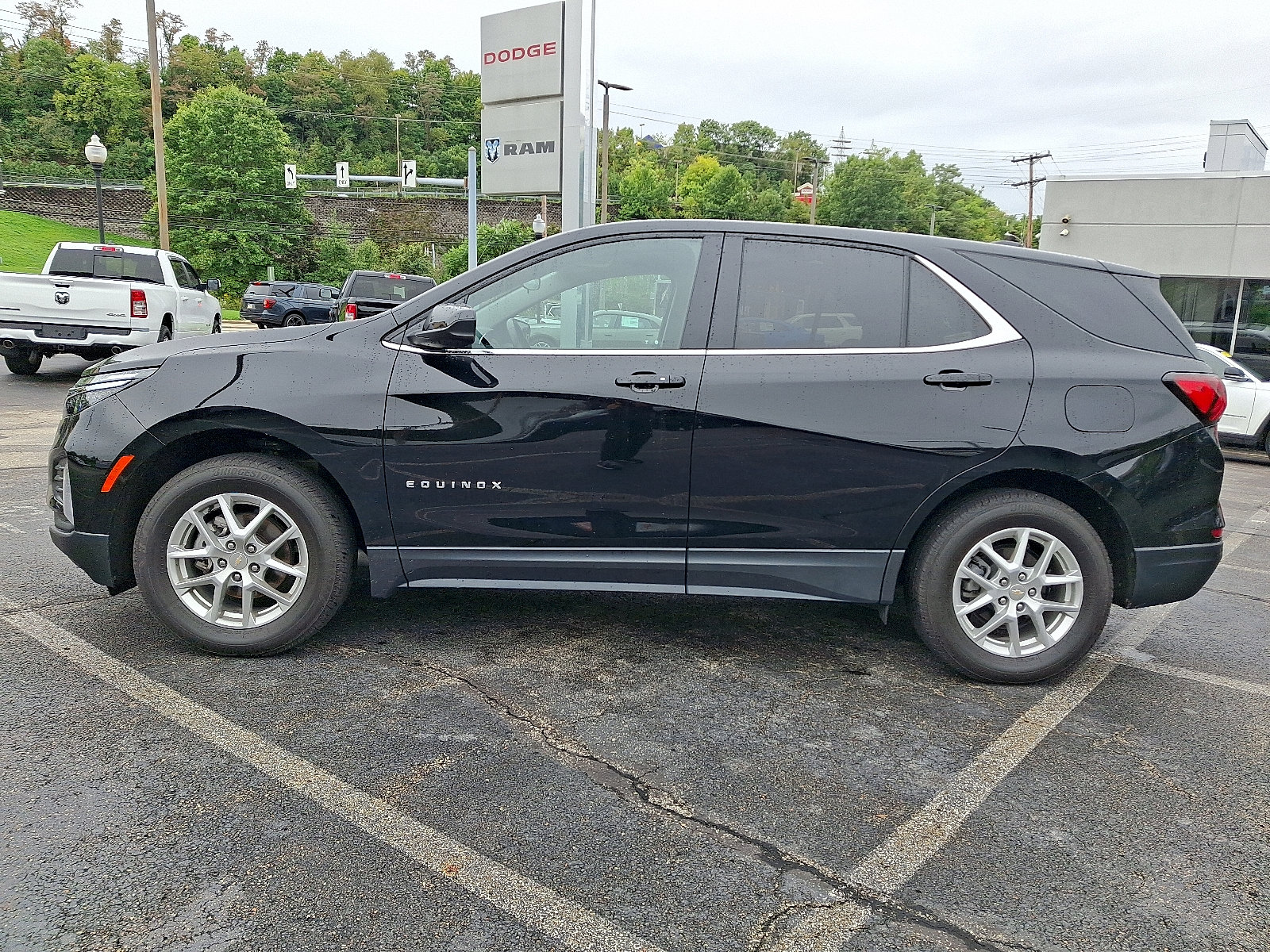 Used 2024 Chevrolet Equinox LT w/ LPO, Floor Liner Package AWD/4WD image 7