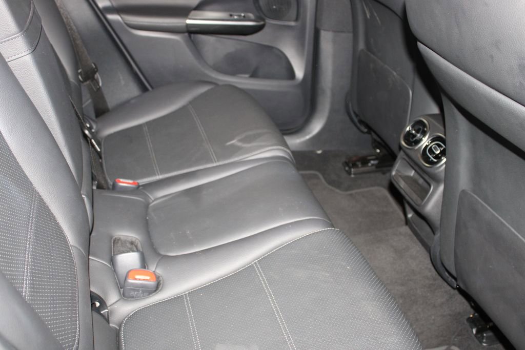 Used 2024 Mercedes-Benz GLC 300 4MATIC image 26