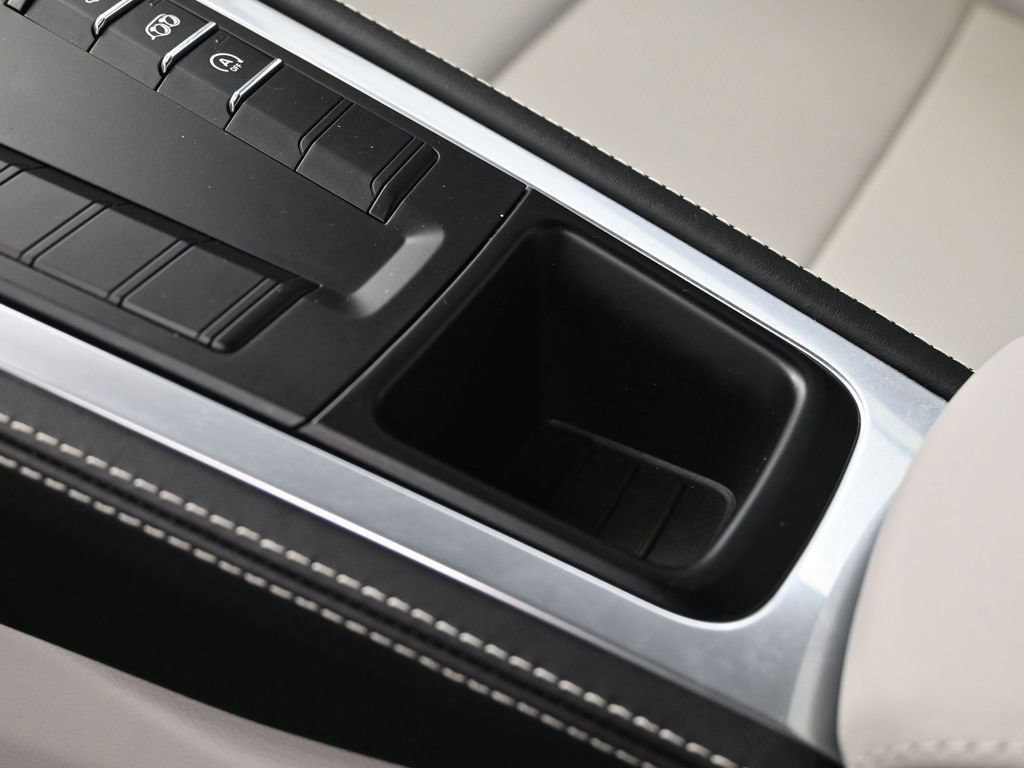 Certified 2025 Porsche 718 Cayman Style Edition image 22