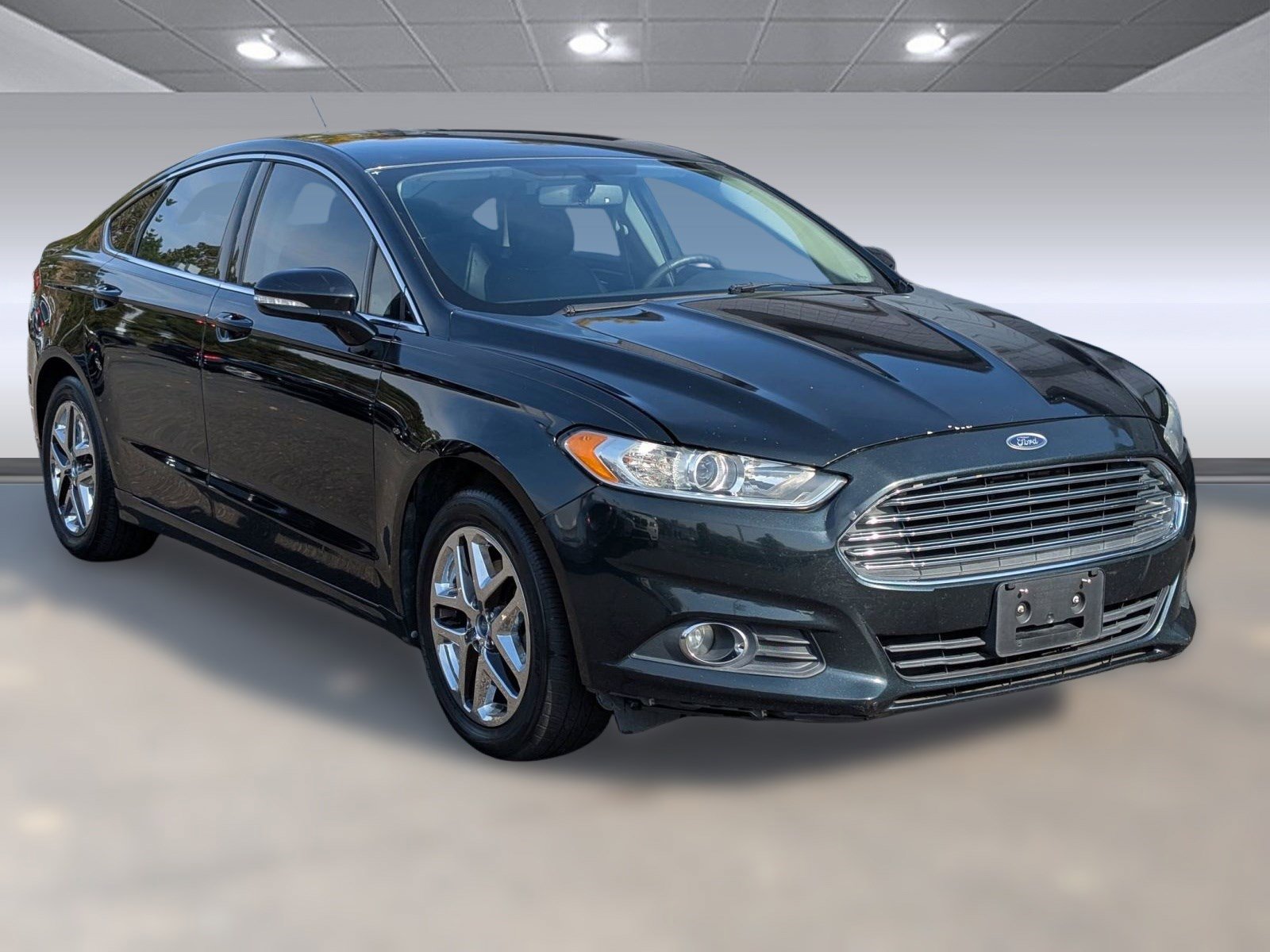Used 2014 Ford Fusion SE w/ Equipment Group 202A image 7