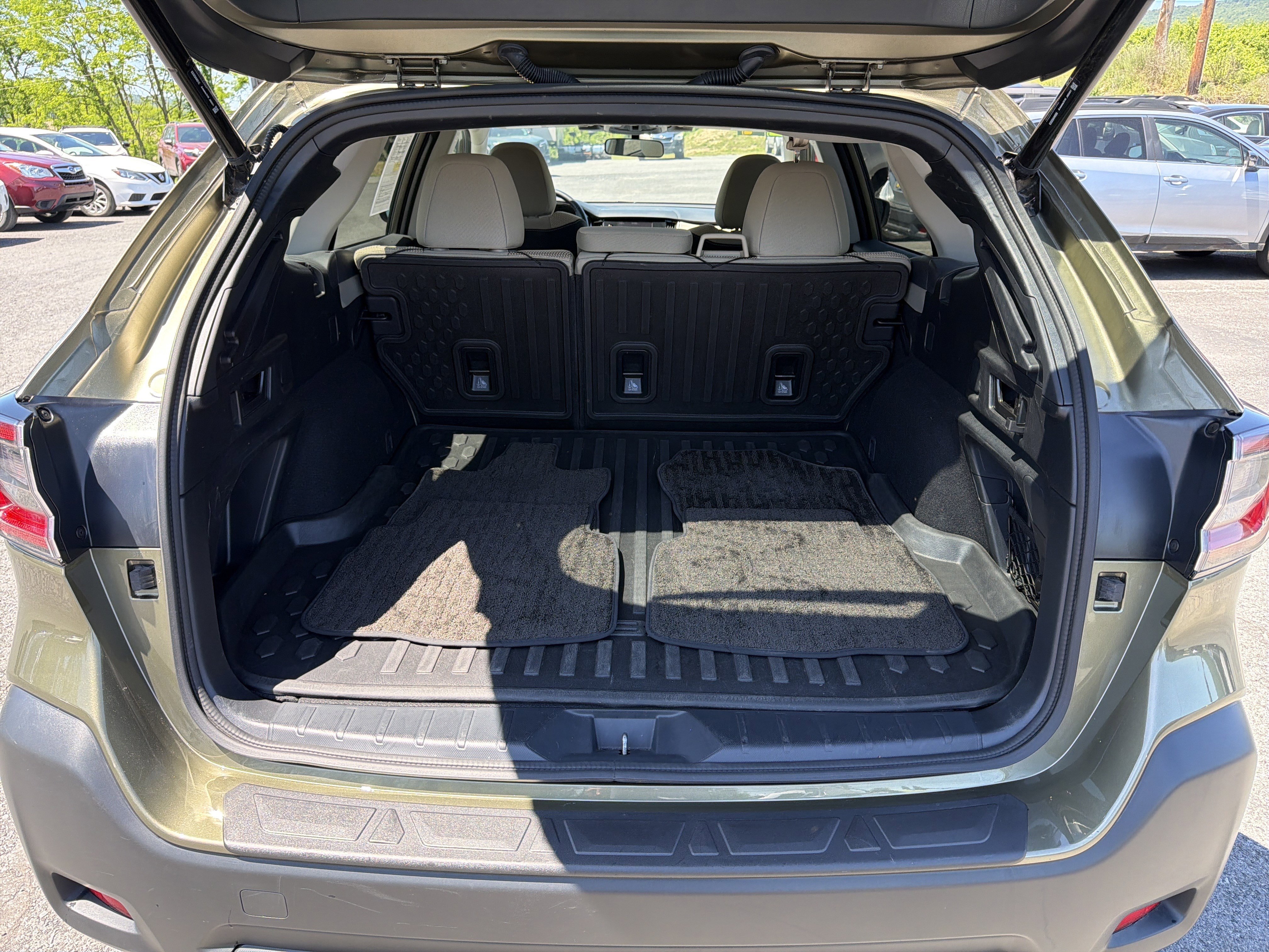 Used 2024 Subaru Outback Premium AWD/4WD video 5