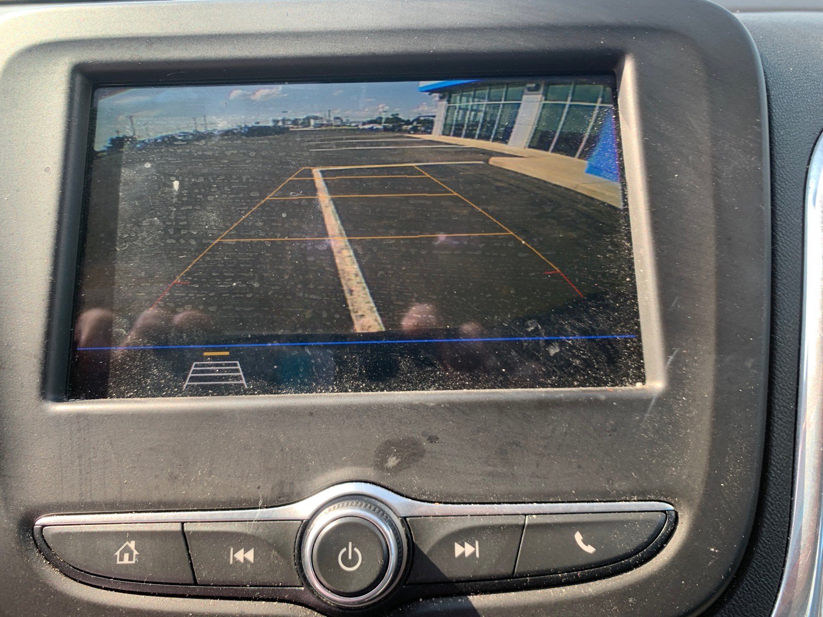 Used 2019 Chevrolet Equinox LS AWD/4WD image 14