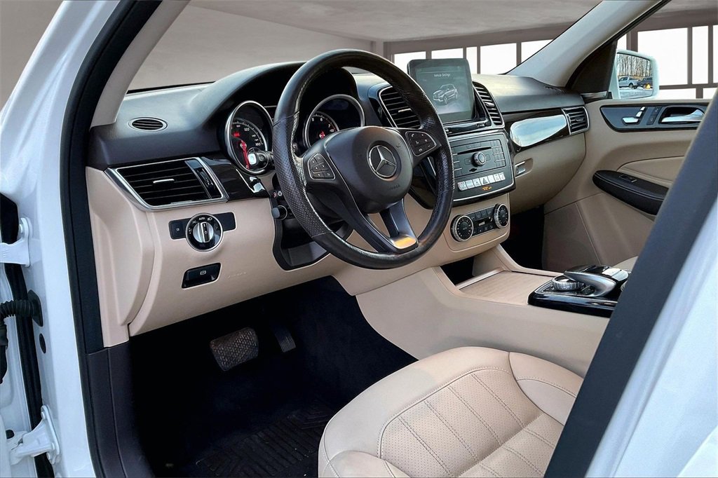 Used 2018 Mercedes-Benz GLE 350 4MATIC image 16