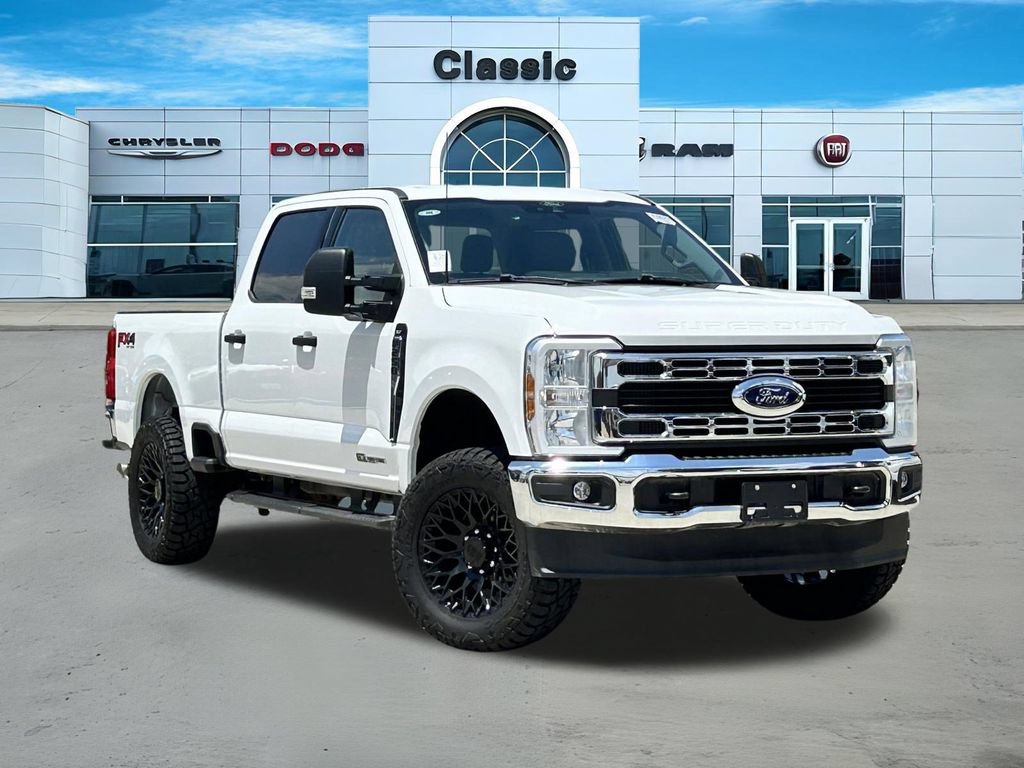 Used 2025 Ford F250 XLT w/ FX4 Off-Road Package AWD/4WD image 1