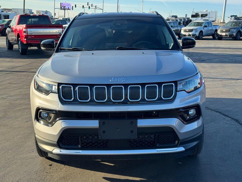 Used 2022 Jeep Compass Limited image 9