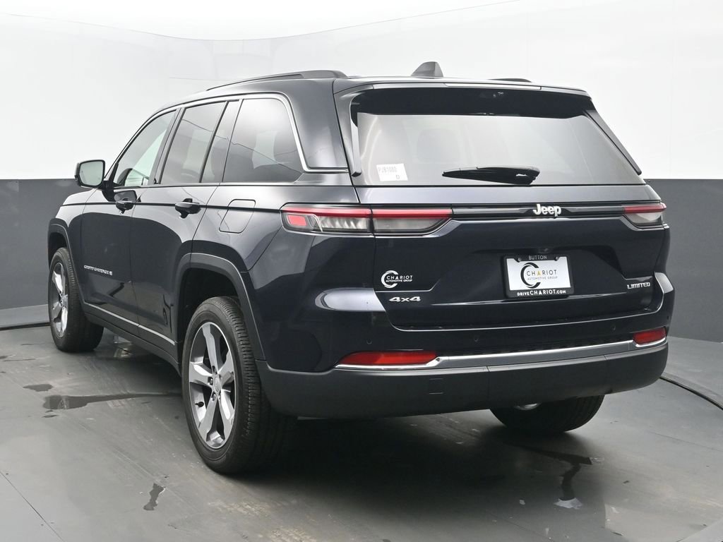 Used 2024 Jeep Grand Cherokee Limited w/ Luxury Tech Group II image 4