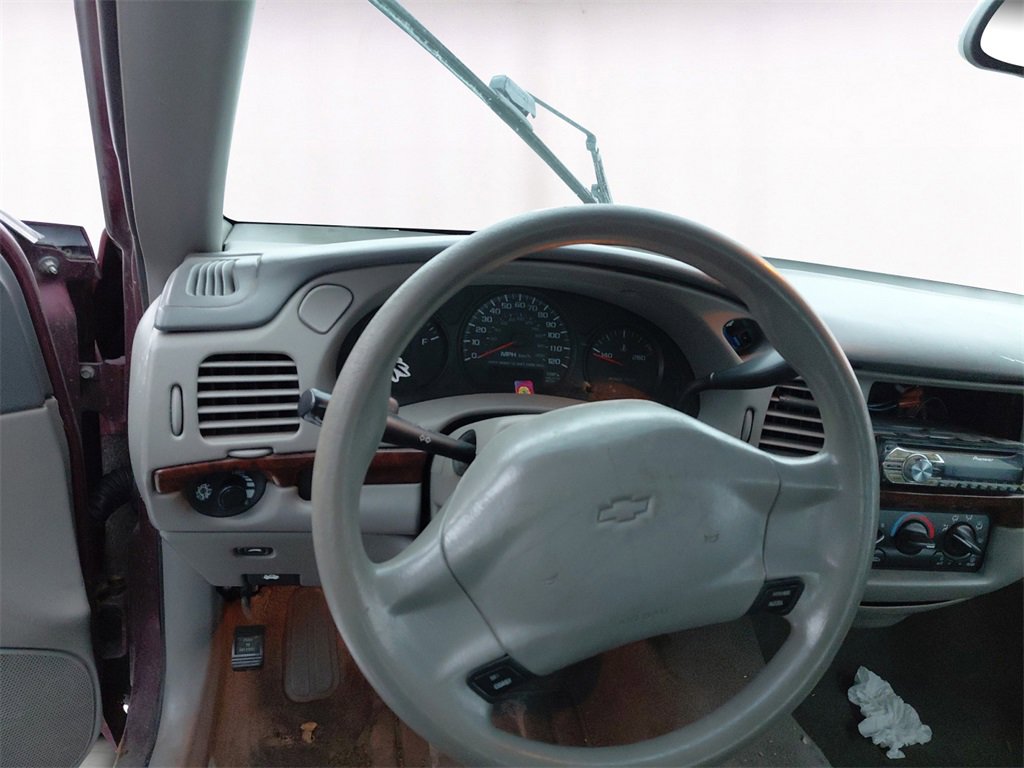 Used 2001 Chevrolet Impala Base w/ Preferred Equipment Group image 8