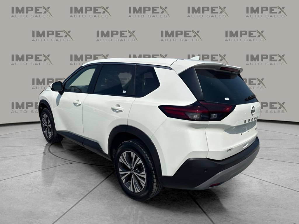 Used 2023 Nissan Rogue SV FWD image 2