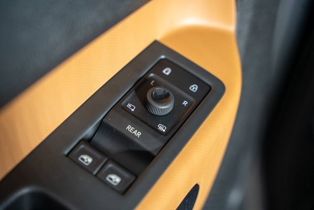 New 2025 Volkswagen ID. Buzz Pro S image 20