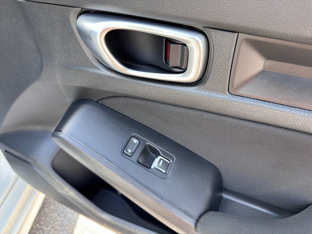 Used 2024 Honda Civic Sport image 25