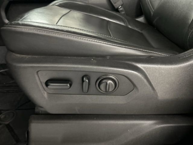 Used 2020 Chevrolet Silverado 1500 LT Trail Boss image 11