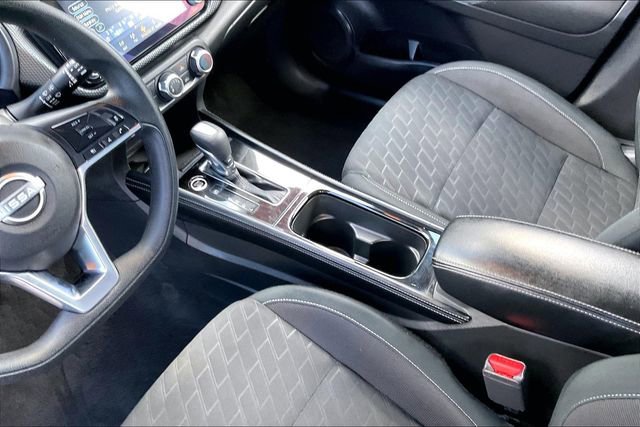 Used 2024 Nissan Kicks SV image 17