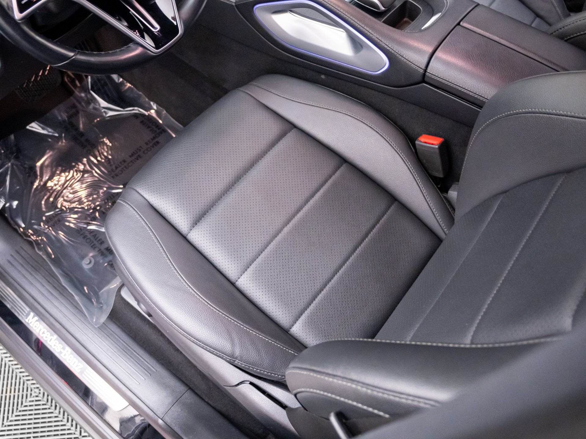 Used 2024 Mercedes-Benz GLE 350 4MATIC w/ Winter Package image 16