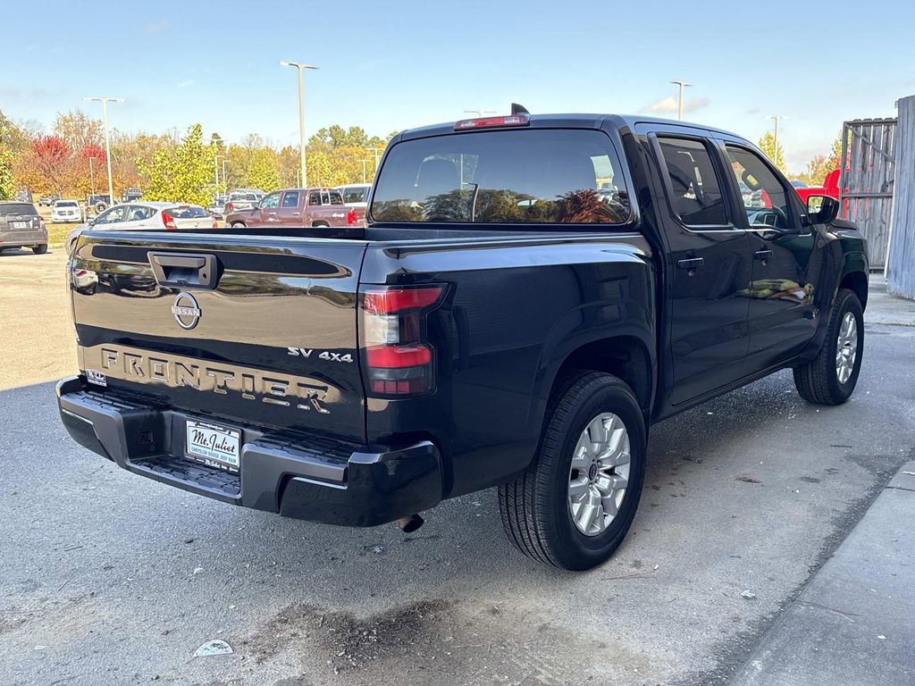 Used 2023 Nissan Frontier SV image 9