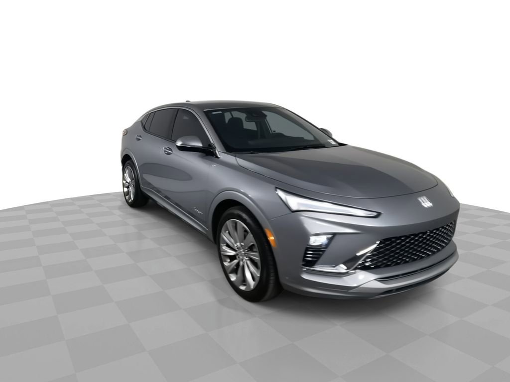 Used 2025 Buick Envista Avenir image 2