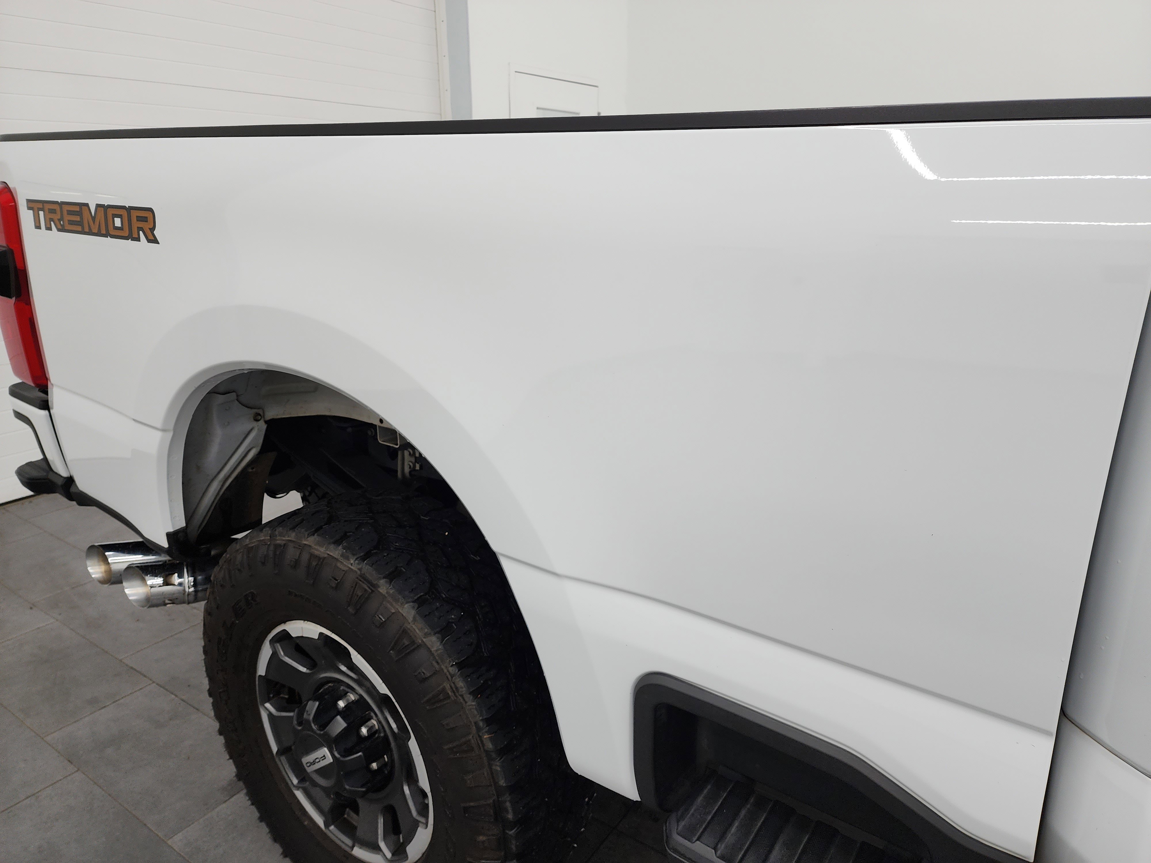 Used 2023 Ford F250 XLT w/ Tremor Off-Road Package image 27