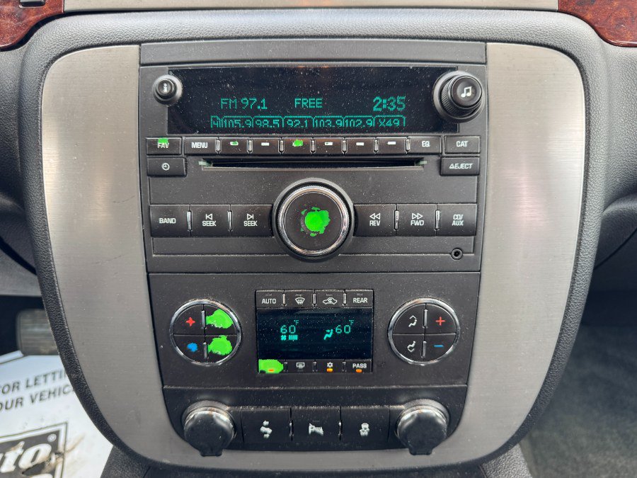 Used 2013 GMC Yukon XL SLT w/ SLT-2 Equipment Package AWD/4WD image 24