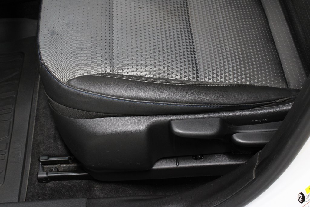 Used 2024 Chevrolet Trax LT w/ Driver Confidence Package image 23