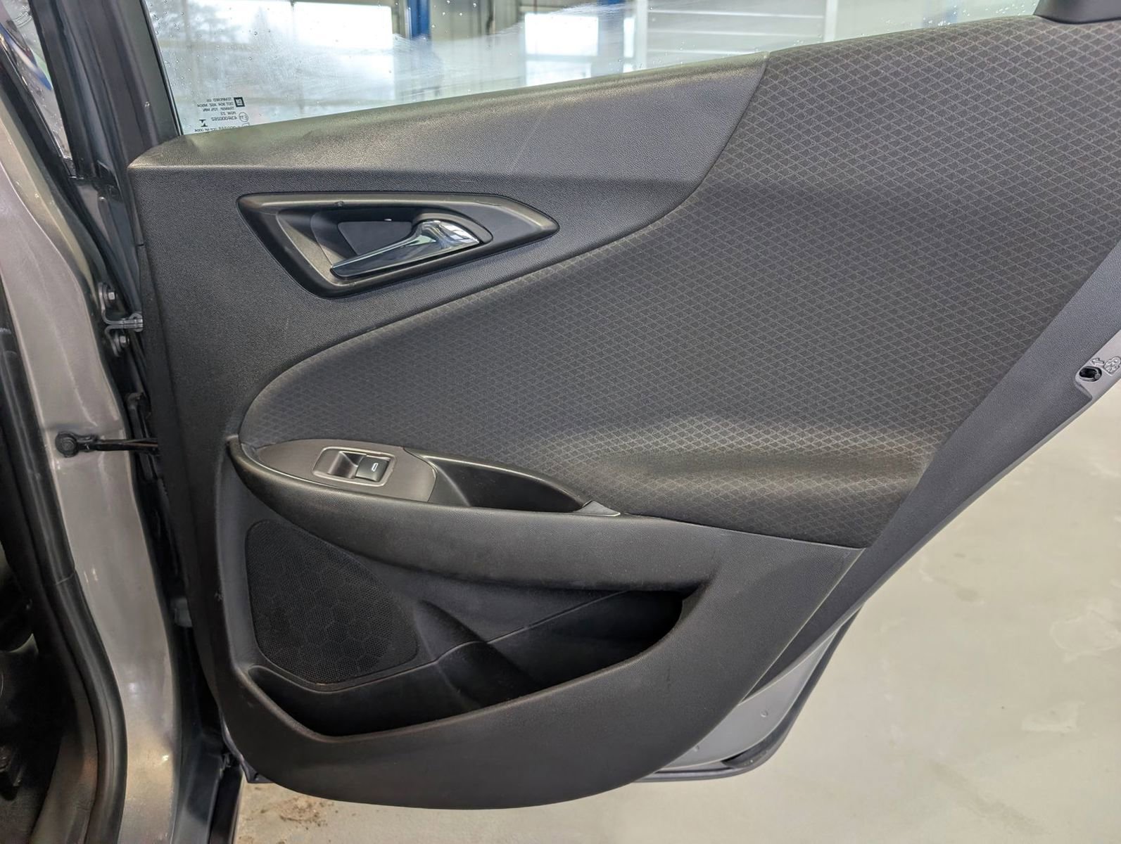 Used 2018 Chevrolet Malibu LT image 23