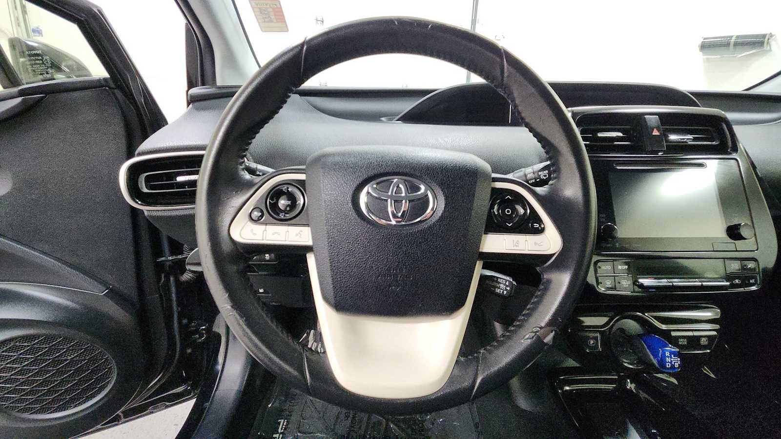 Certified 2018 Toyota Prius Three FWD image 16