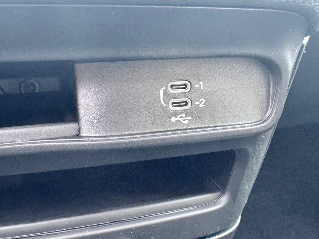 New 2026 Chrysler Pacifica Select FWD image 21