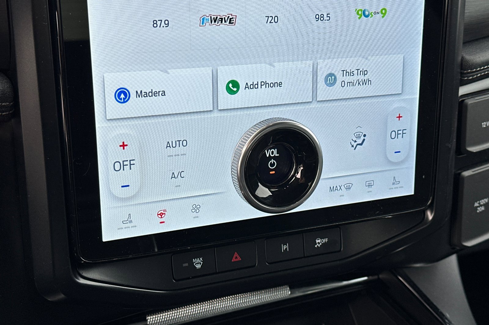 Used 2024 Ford F150 Lightning Flash image 20