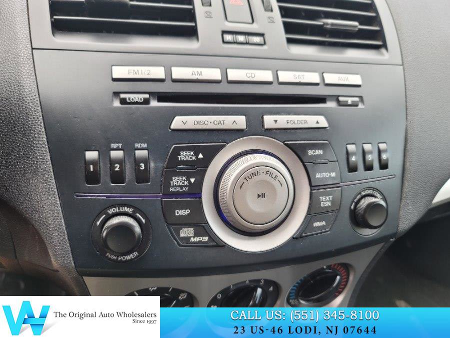 Used 2011 MAZDA MAZDA3 i Touring FWD image 14