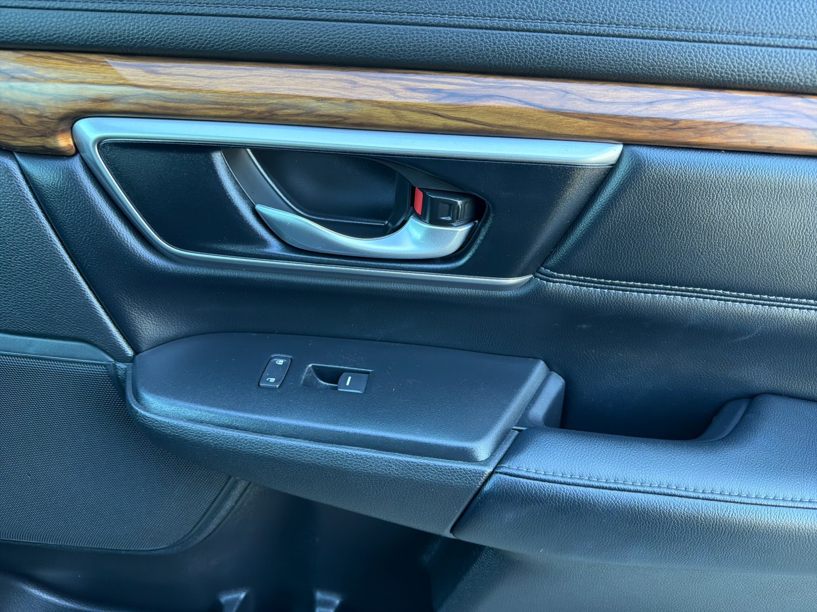 Used 2022 Honda CR-V EX-L image 19