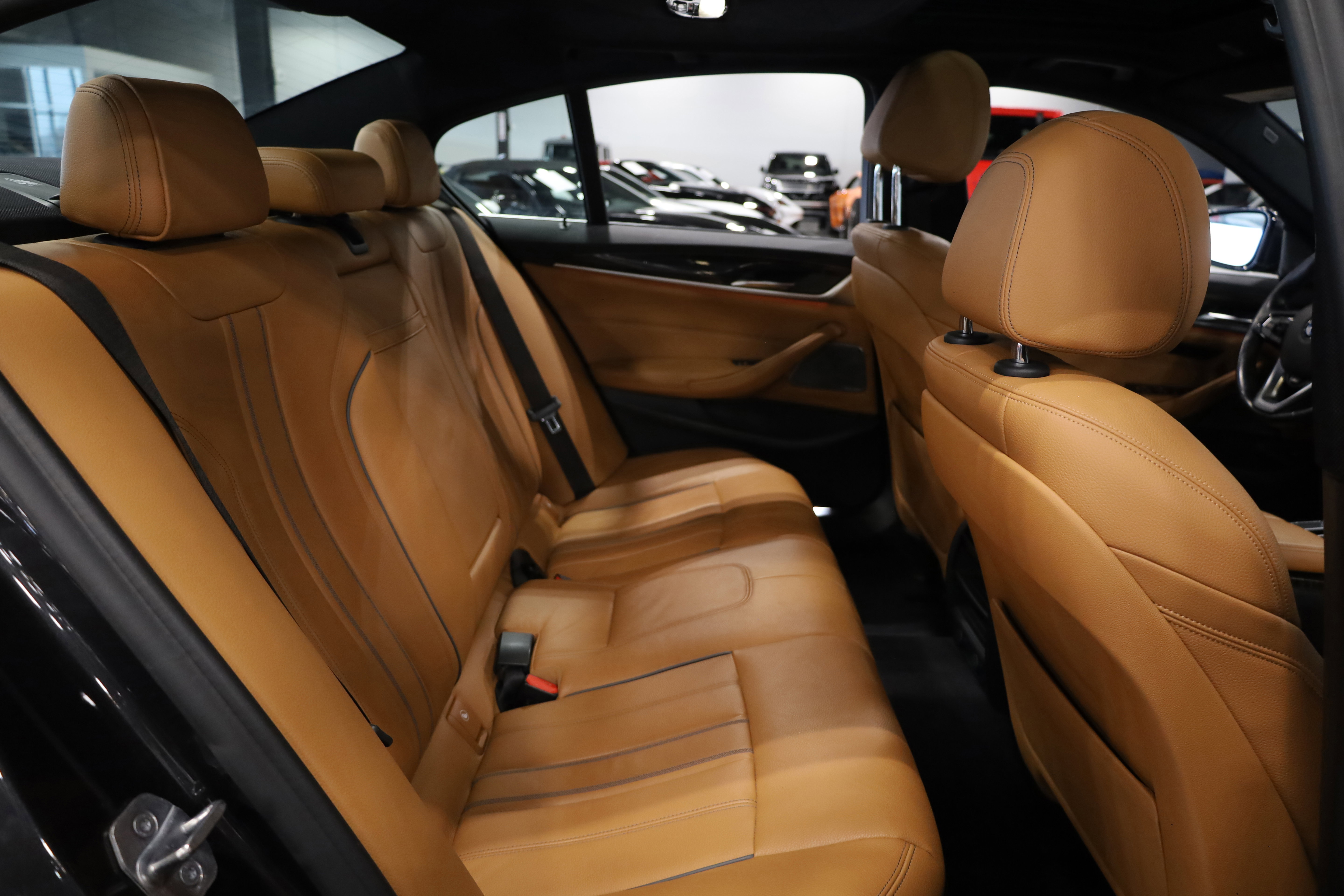 Used 2019 BMW 540i xDrive w/ Convenience Package image 38