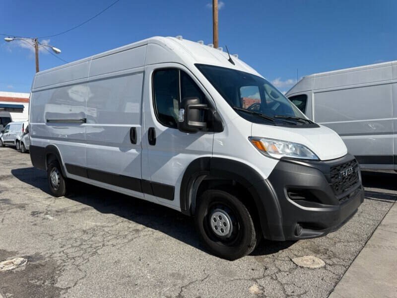 Used 2023 RAM ProMaster 3500 FWD image 1