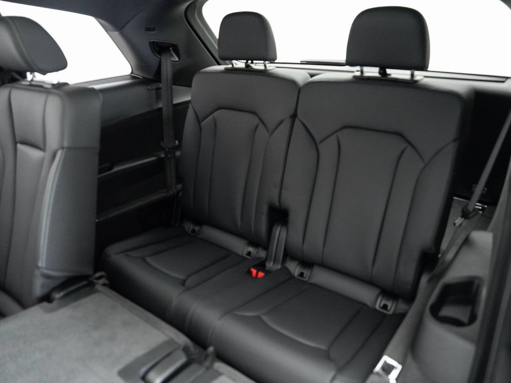 Certified 2025 Audi Q7 3.0T Premium Plus w/ Premium Plus Package AWD/4WD image 25