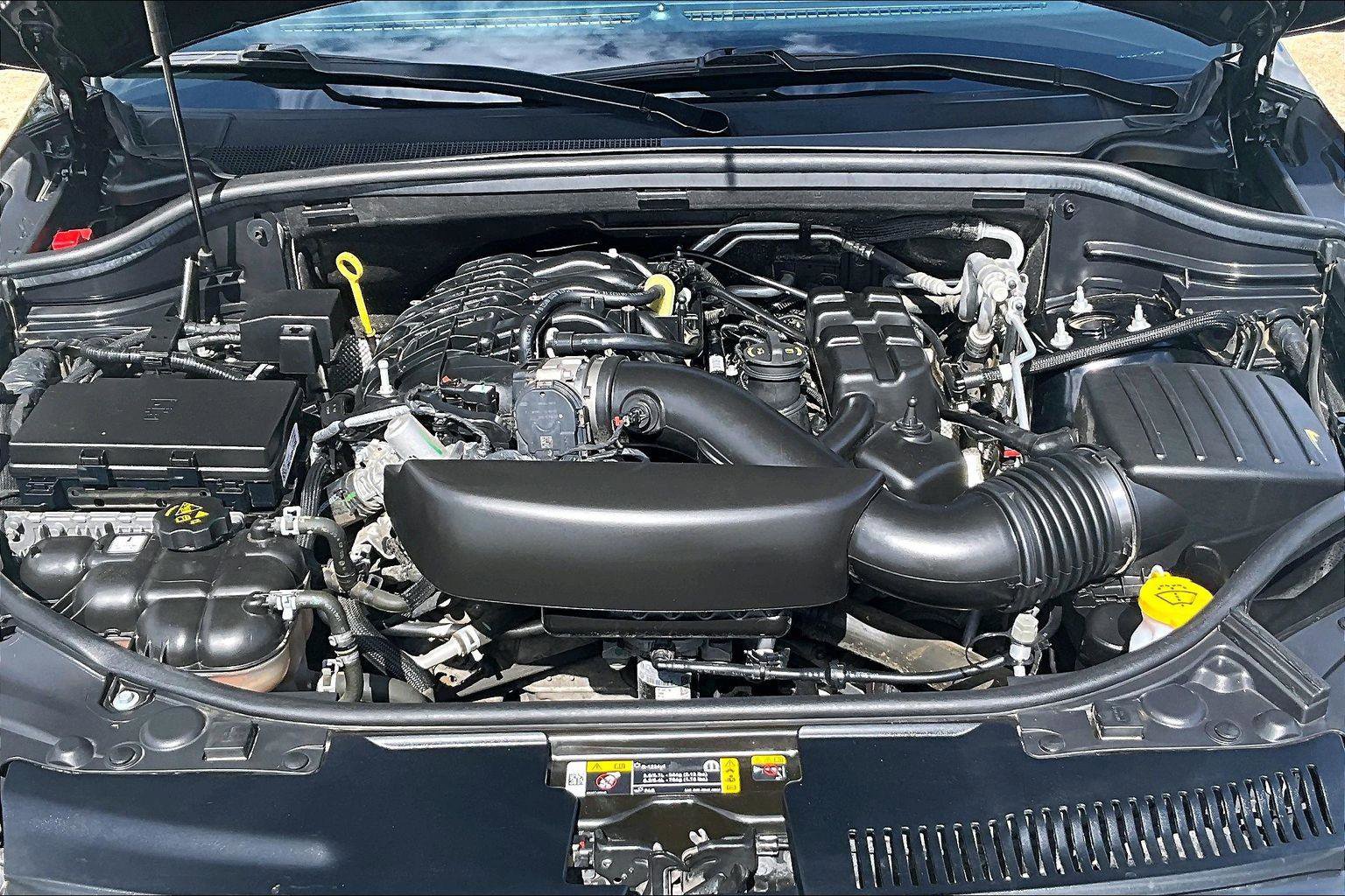 Used 2022 Dodge Durango GT AWD/4WD image 11