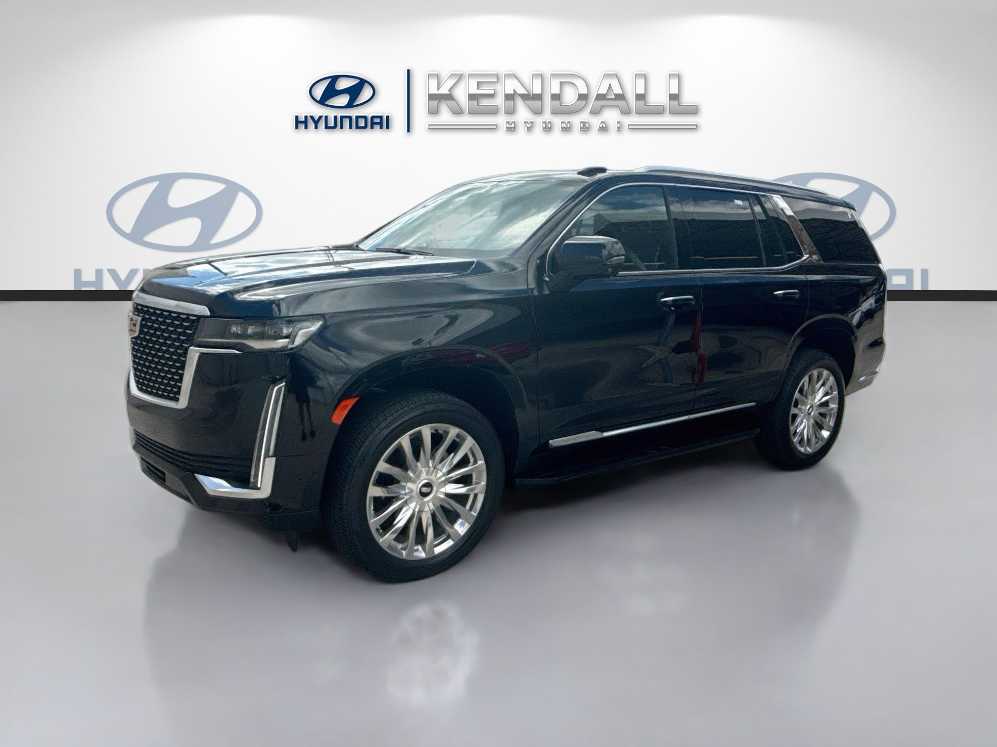 Used 2023 Cadillac Escalade Premium Luxury AWD/4WD image 3