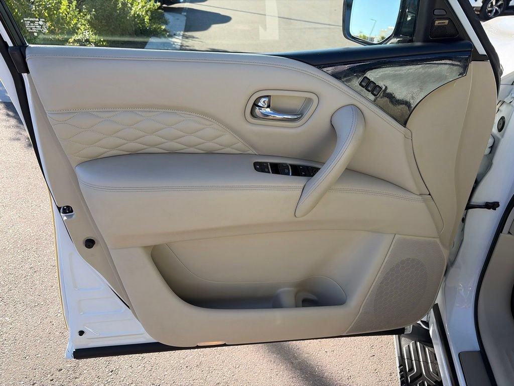 Used 2018 INFINITI QX80 4WD w/ Deluxe Technology Package image 27