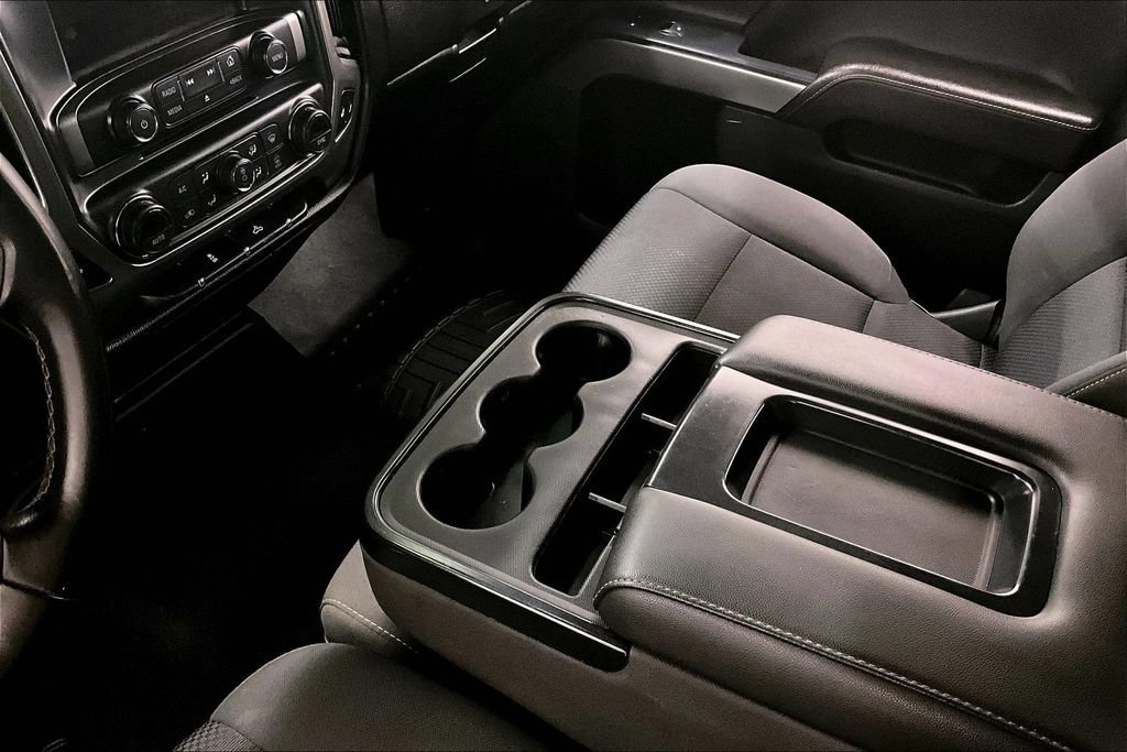 Used 2018 Chevrolet Silverado 1500 LT w/ All Star Edition AWD/4WD image 18